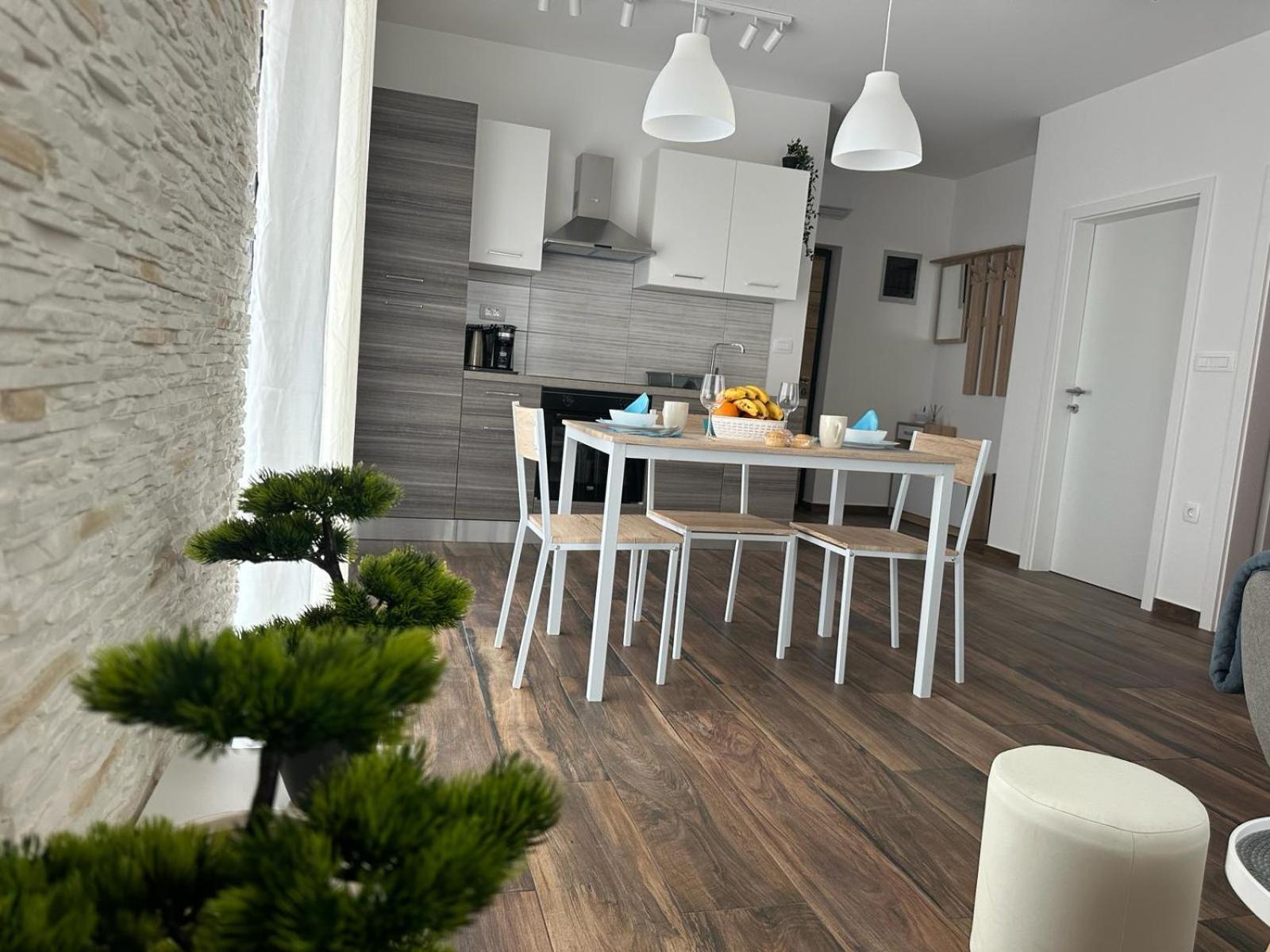 Apartments Harmony Hills PUY Eksteriør bilde