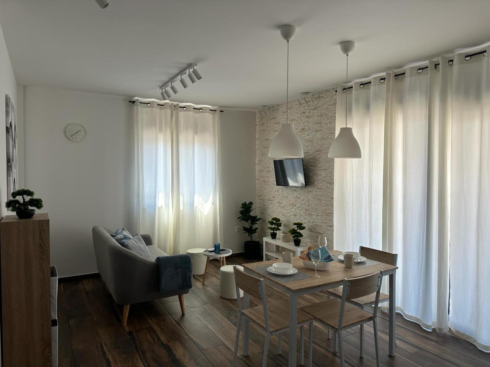 Apartments Harmony Hills PUY Eksteriør bilde